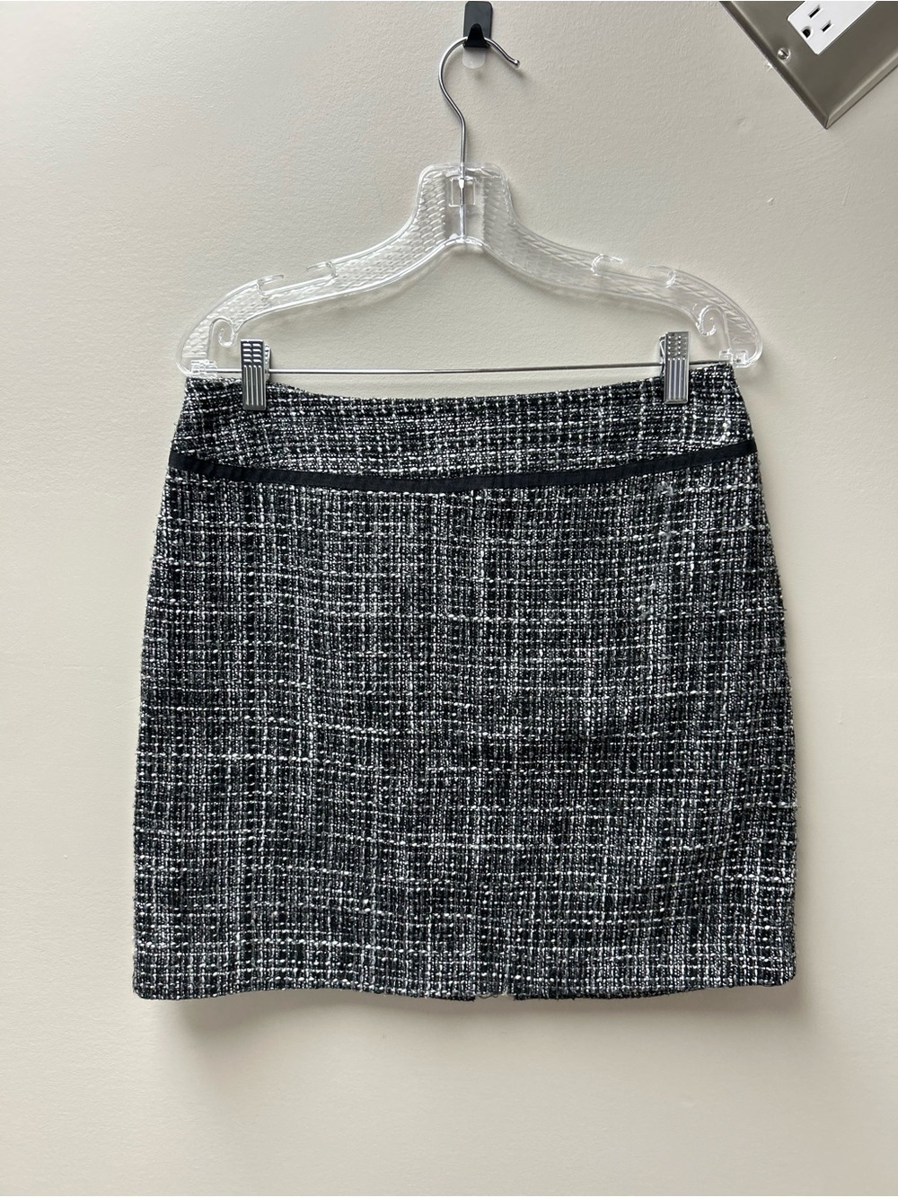 Reitmans Petite Women’s Black and White Tweed Skirt